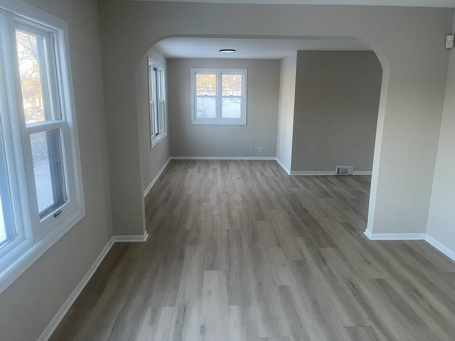 3 bed, 1500 sqft, $2,200 — Photo 4