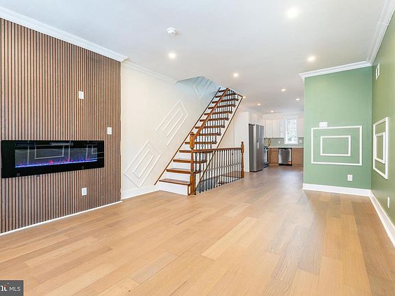 3rd image of 2965 Janney St