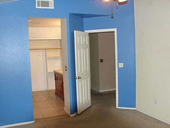 5th image of 505 S Sunrise Dr