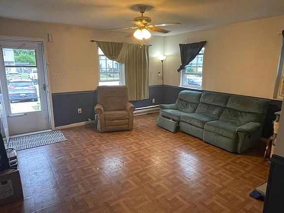 3rd image of 461 Blaker Dr