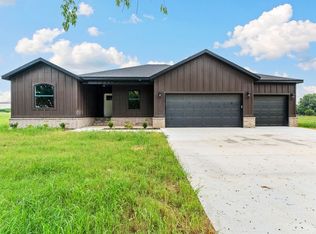 1145 John Renfroe Rd, Pea Ridge, AR 72751