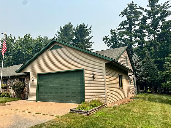 3rd image of 143 Aquila Ct N
