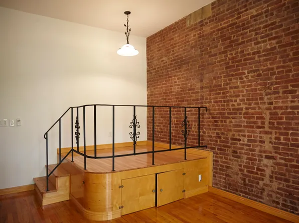 321 West 76th Street image 5 of 14