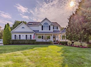 78 Sweetgum Ln, Miller Place, NY 11764