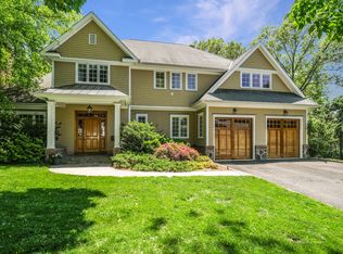 15 Hunt Pl, Rye, NY 10580