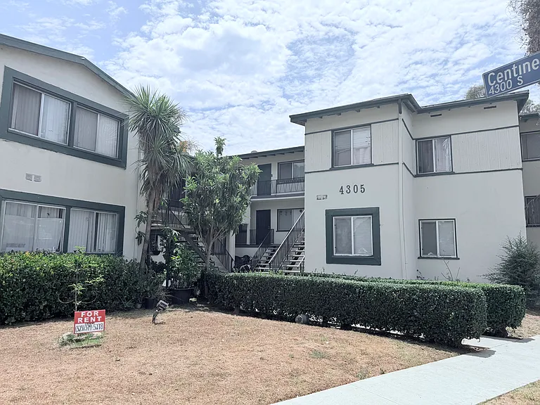 4305 S Centinela Ave #14 — Photo 13