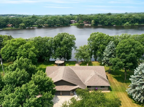 5025 NE River Rd, Sauk Rapids, MN 56379