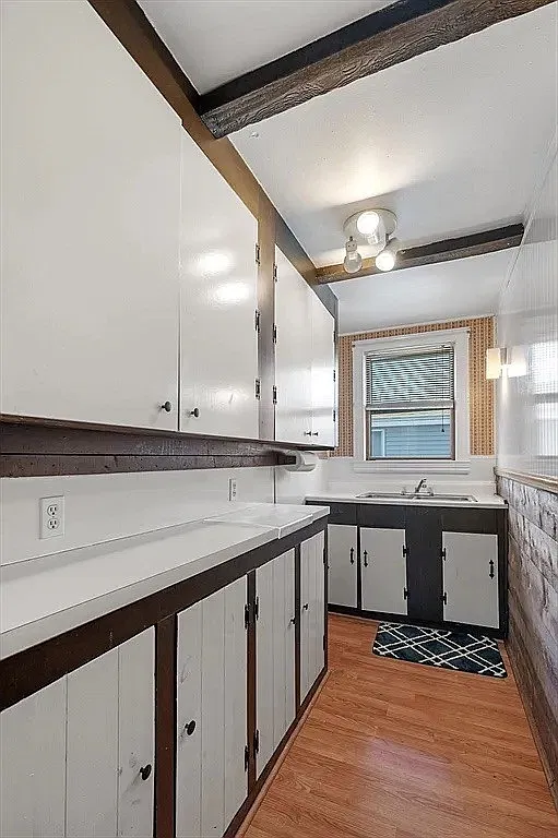2 bed, 1222 sqft, $2,550 — Photo 2