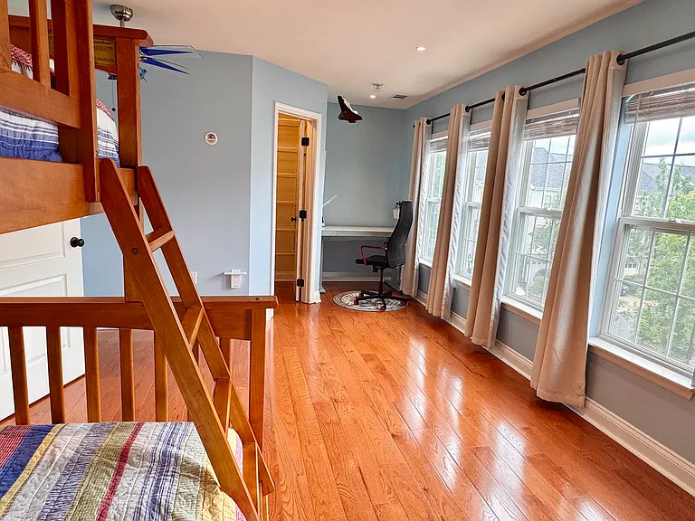 115 Lake Cook Dr — Photo 23