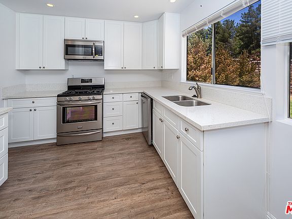 5th image of 27754 Cherry Creek Dr