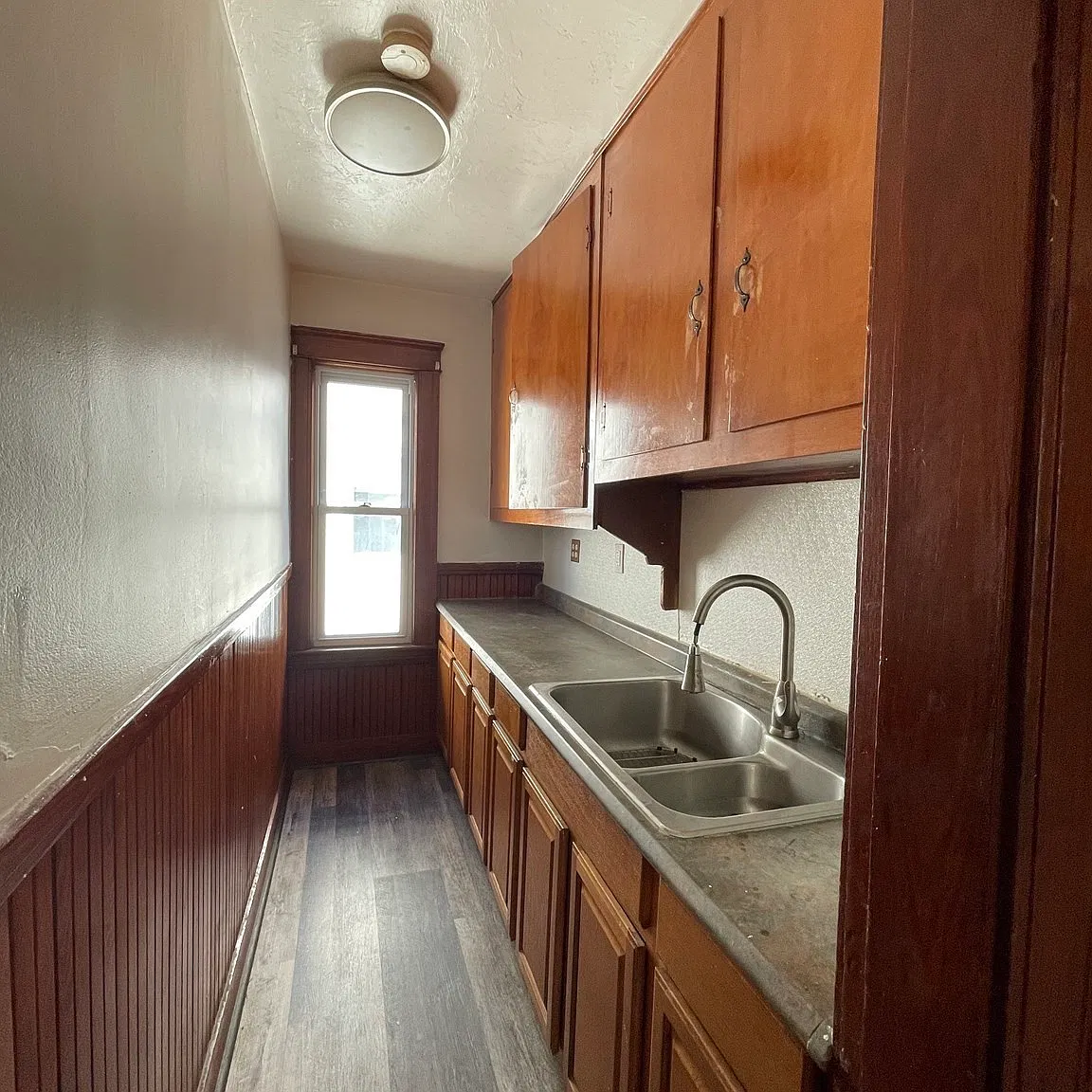 2 bed, 1.0 bath, 1128 sqft, $1,800 — Photo 3