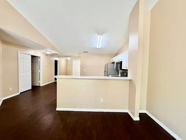 346 Bell Blvd S — Photo 16