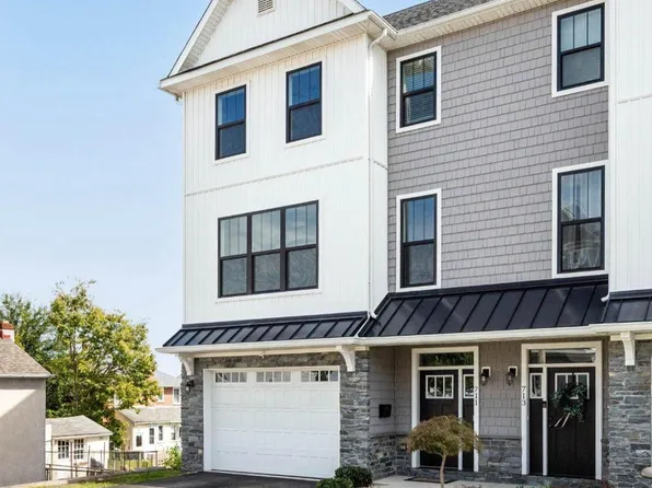 711 Mill St, Bridgeport, PA 19405
