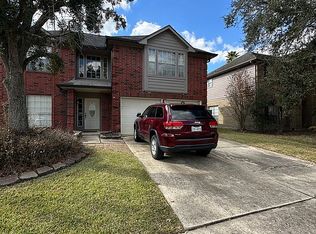 1030 Abbott Dr, Pearland, TX 77584