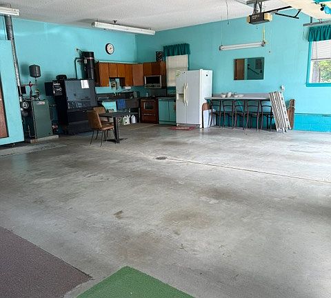 4th image of 35503 Irvin Way