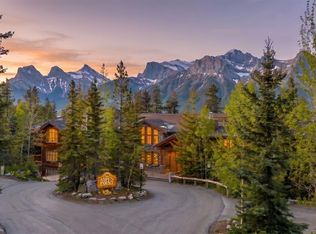 3 SW Aspen Gln #202, Canmore, AB T1W1A6