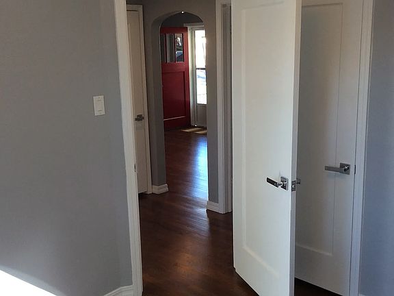 5th image of 318 Cleveland St