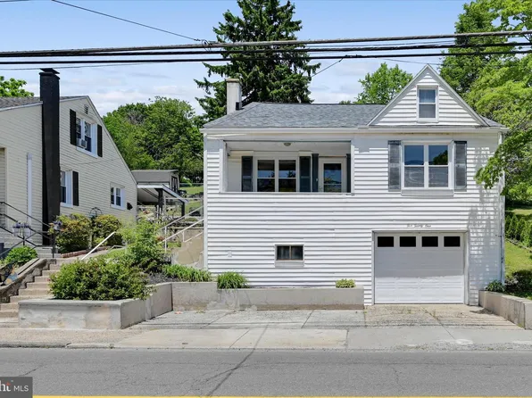 521 W Columbia St, Schuylkill Haven, PA 17972