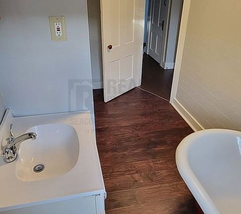 5th image of 11 Maple St Unit A