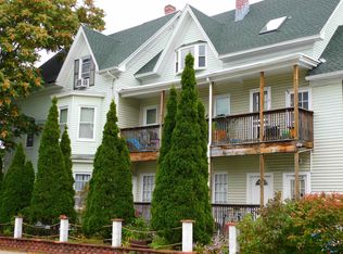 981 Valley St, Manchester, NH 03103