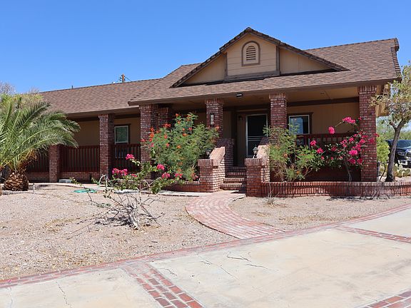 2nd image of 848 Yucca St