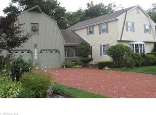 286 Fox Hill Rd, Wethersfield, CT 06109