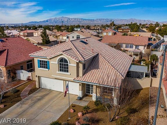 3rd image of 6496 Hedge Top Ave
