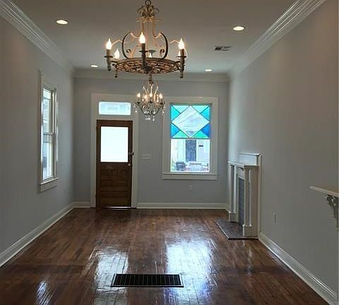 2nd image of 4727 Iberville St