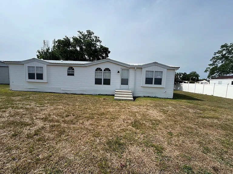 36427 Eunice Dr — Photo 1