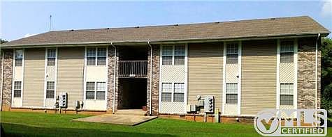 2nd image of 208 Beech St APT D