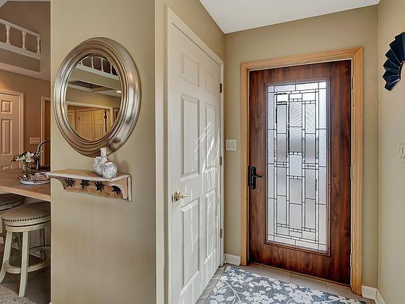 5th image of 2166 E Lake Dr