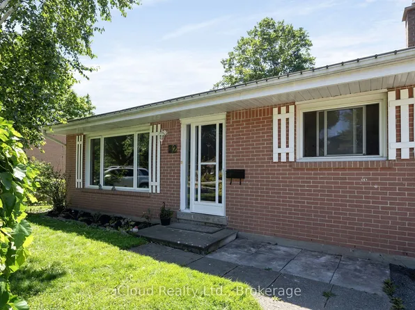 32 Mowbray Pl, Halton Hills, ON L7J 2J8