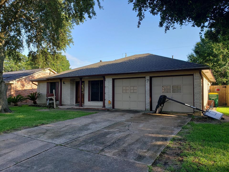 1st image of 2207 Buchanan Dr