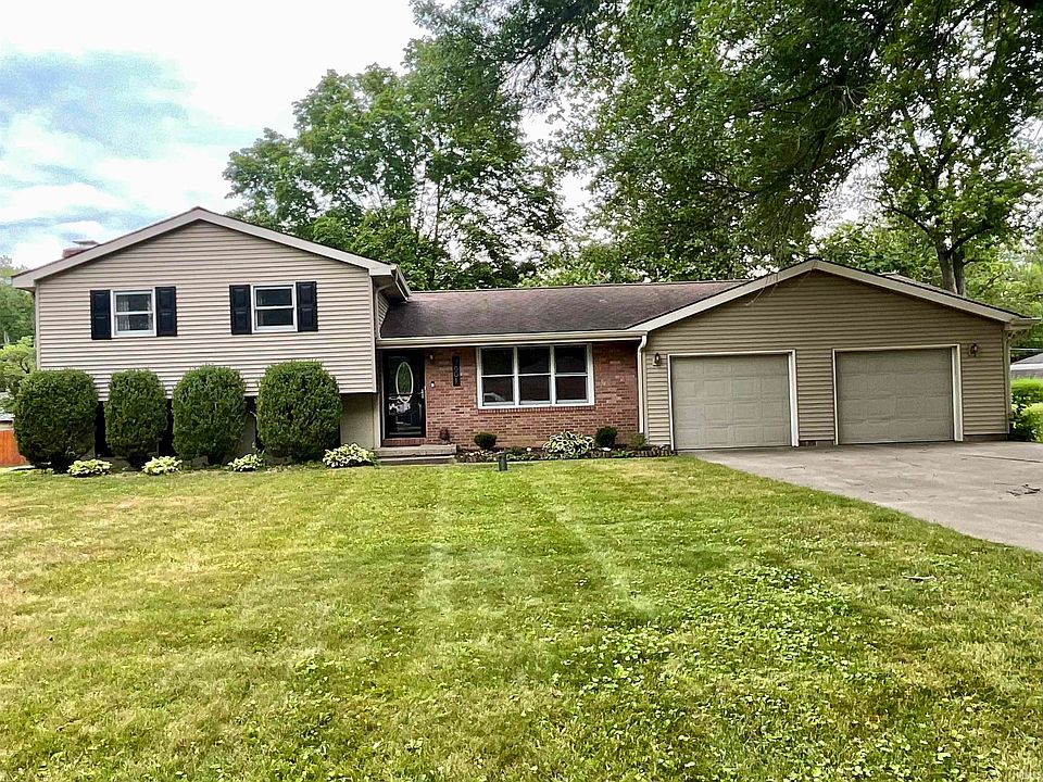 1st image of 3601 Golden Ln