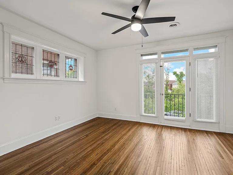 5744 Pershing Ave #1E — Photo 7