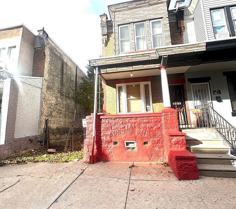 1st image of 3350 N Philip St
