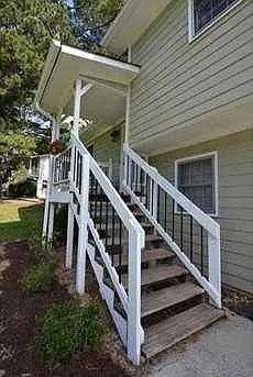 4220 Terrace Dr — Photo 4