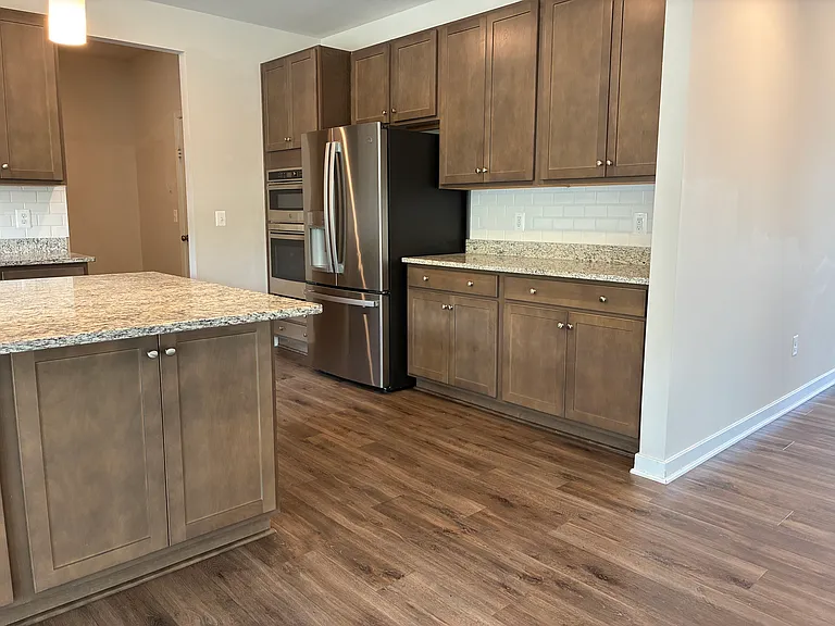 2062 Whithorn Hl — Photo 9