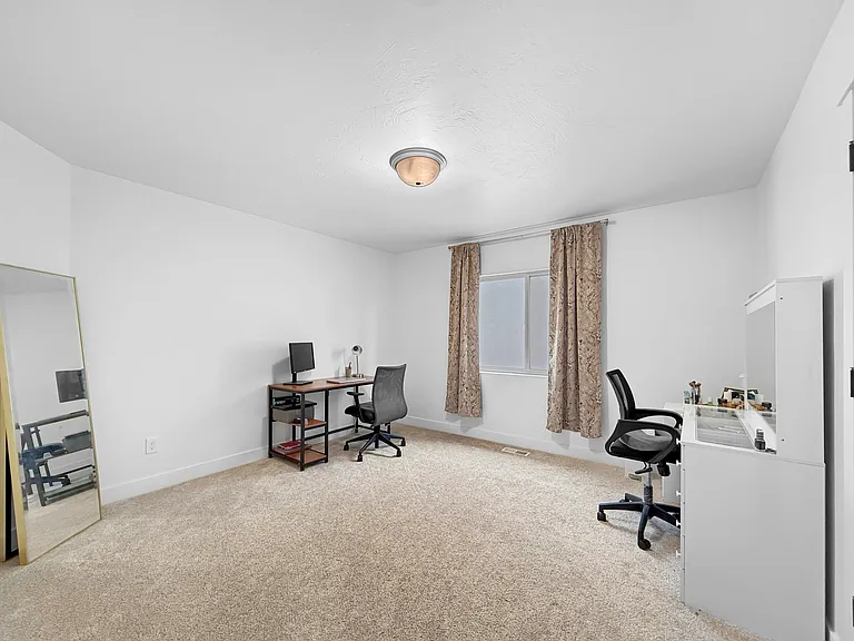 617 S 1080 W — Photo 30