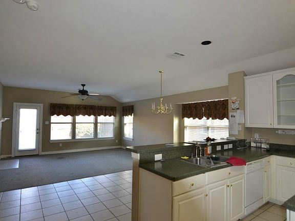 2nd image of 4524 Worchester Ln