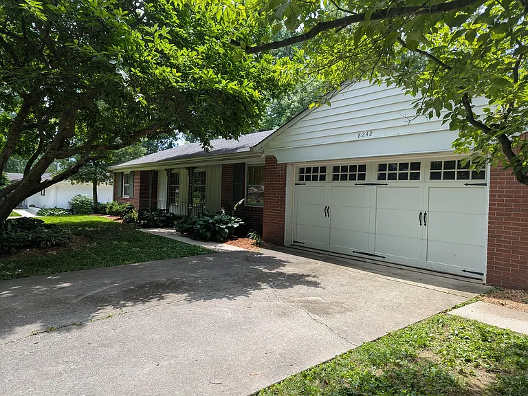 8242 Forest Ln — Photo 2