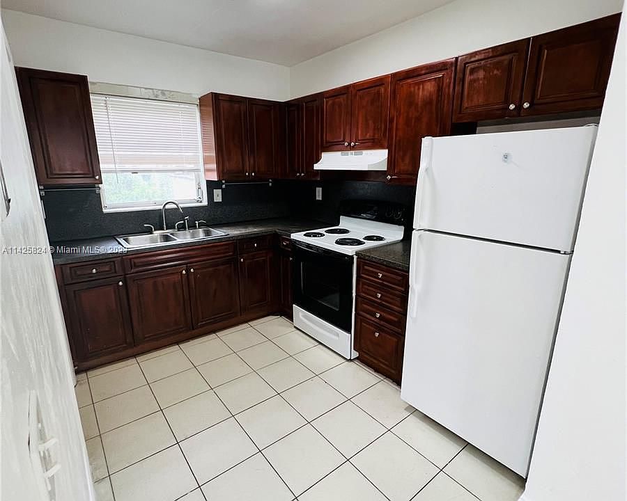 1st image of 2620 NE 215th St #2620