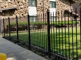 135 N Mayfield Ave #B, Chicago, IL 60644