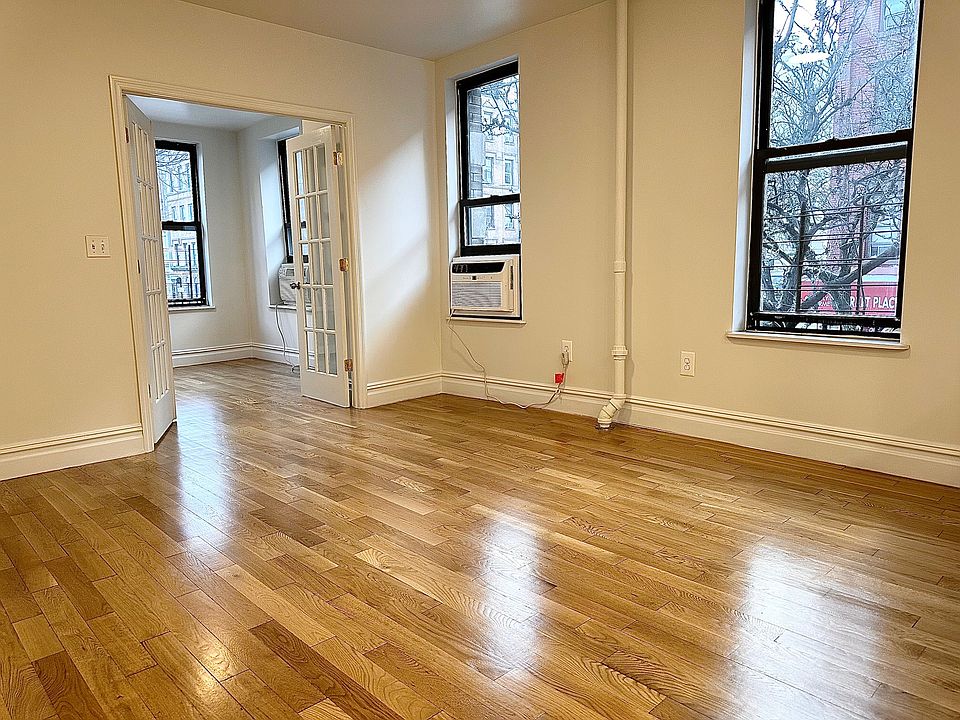 1st image of 201 W 84th St APT 4