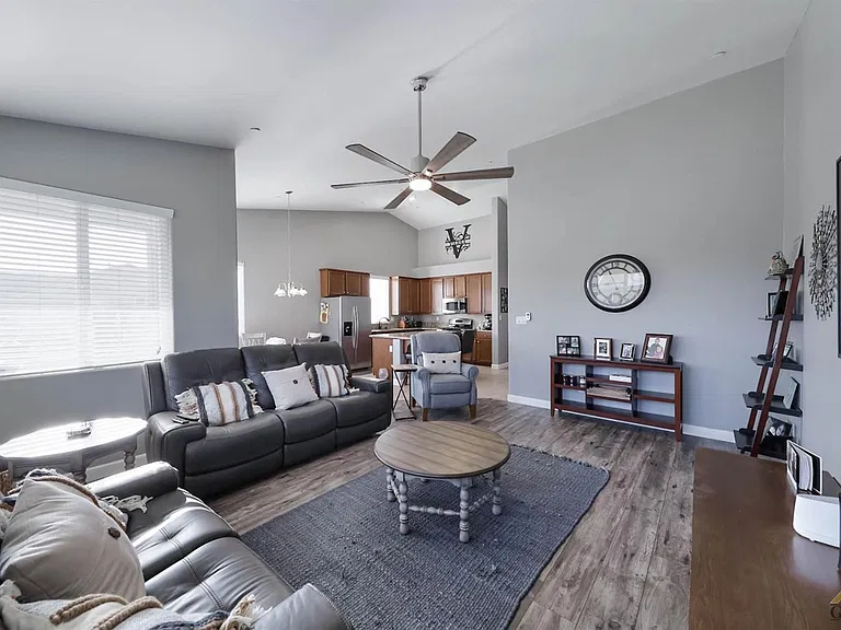 9100 Autumn Sunset Dr — Photo 2