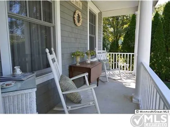 15 Church St, Sea Bright, NJ 07760