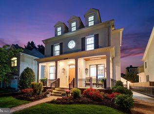 2600 12th St N, Arlington, VA 22201