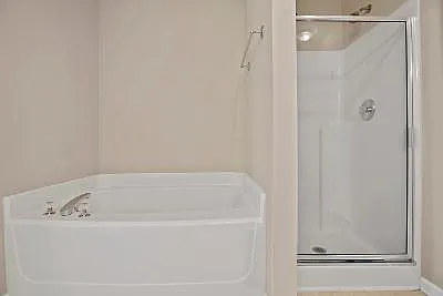 6305 Shoreview Cir — Photo 18