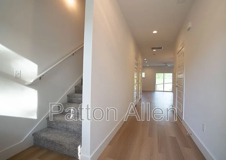 15 Bolton St — Photo 3