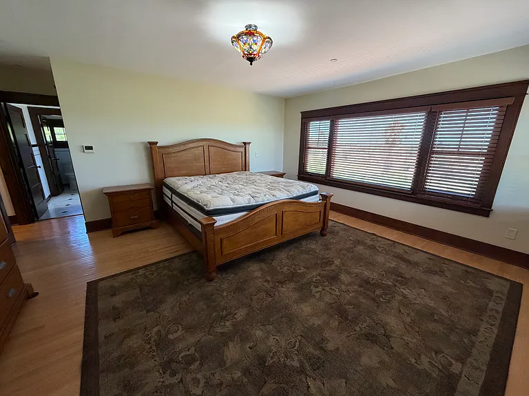 1790 E Burnett St — Photo 13